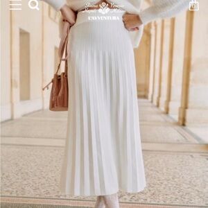 ISO Sezane leonine Skirt size S ecru